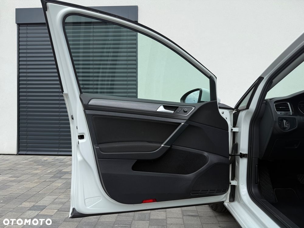 Volkswagen Golf 2.0 TDI SCR DSG Comfortline - 15