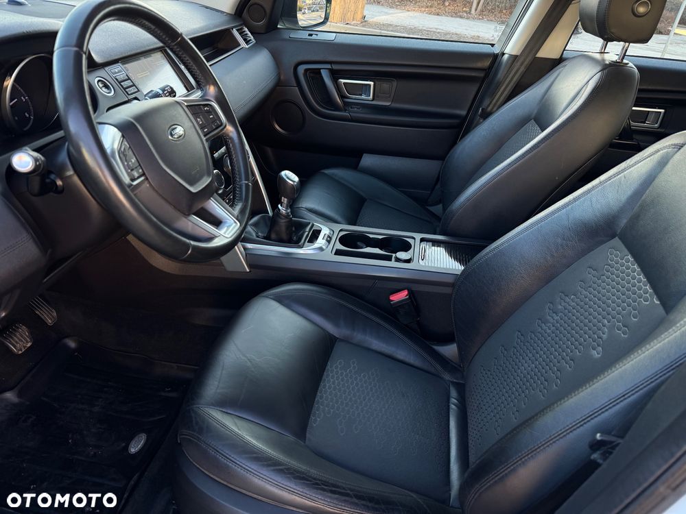 Land Rover Discovery Sport - 25