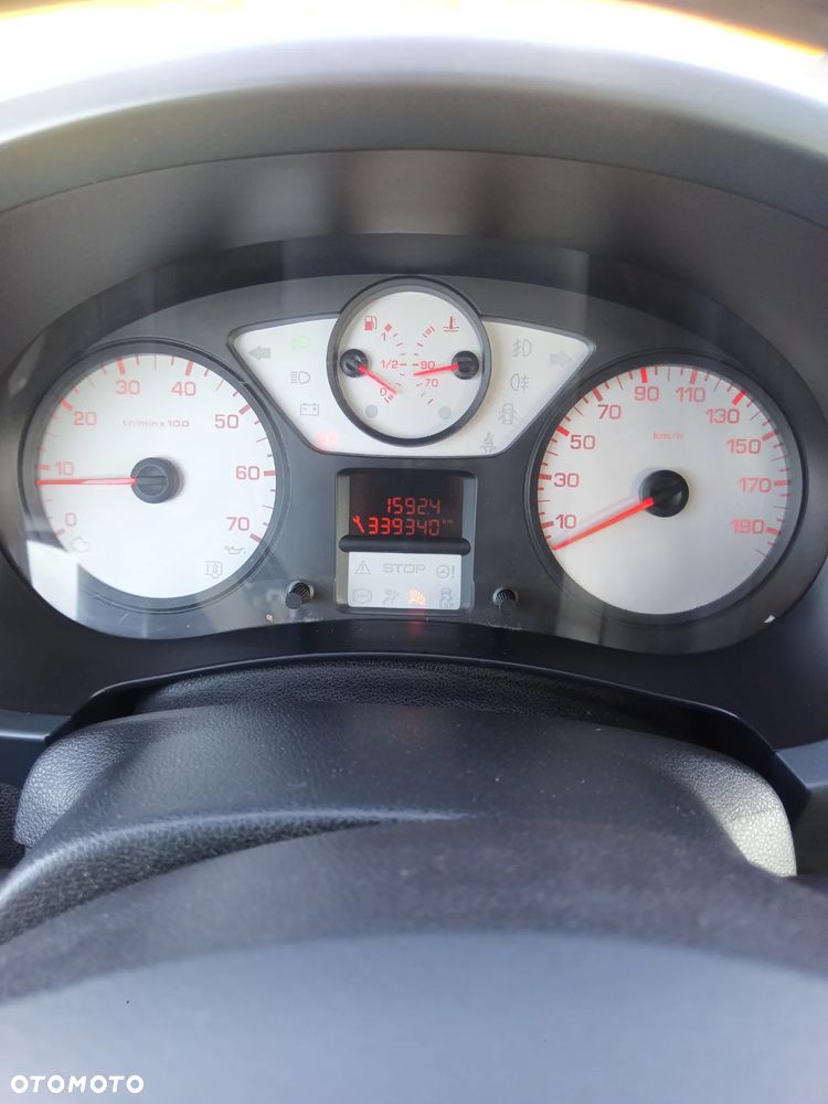 Peugeot Partner - 11