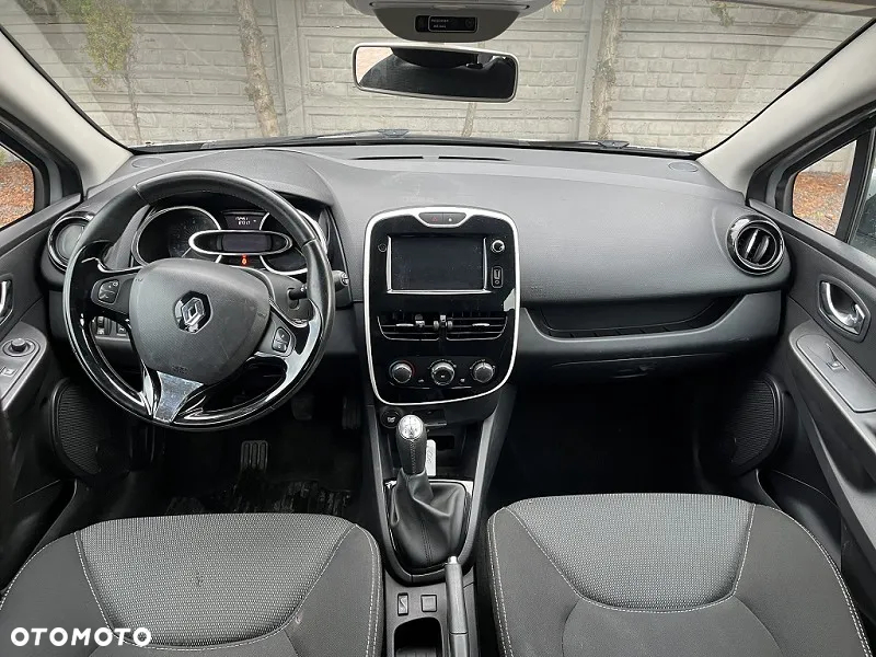 Renault Clio - 6