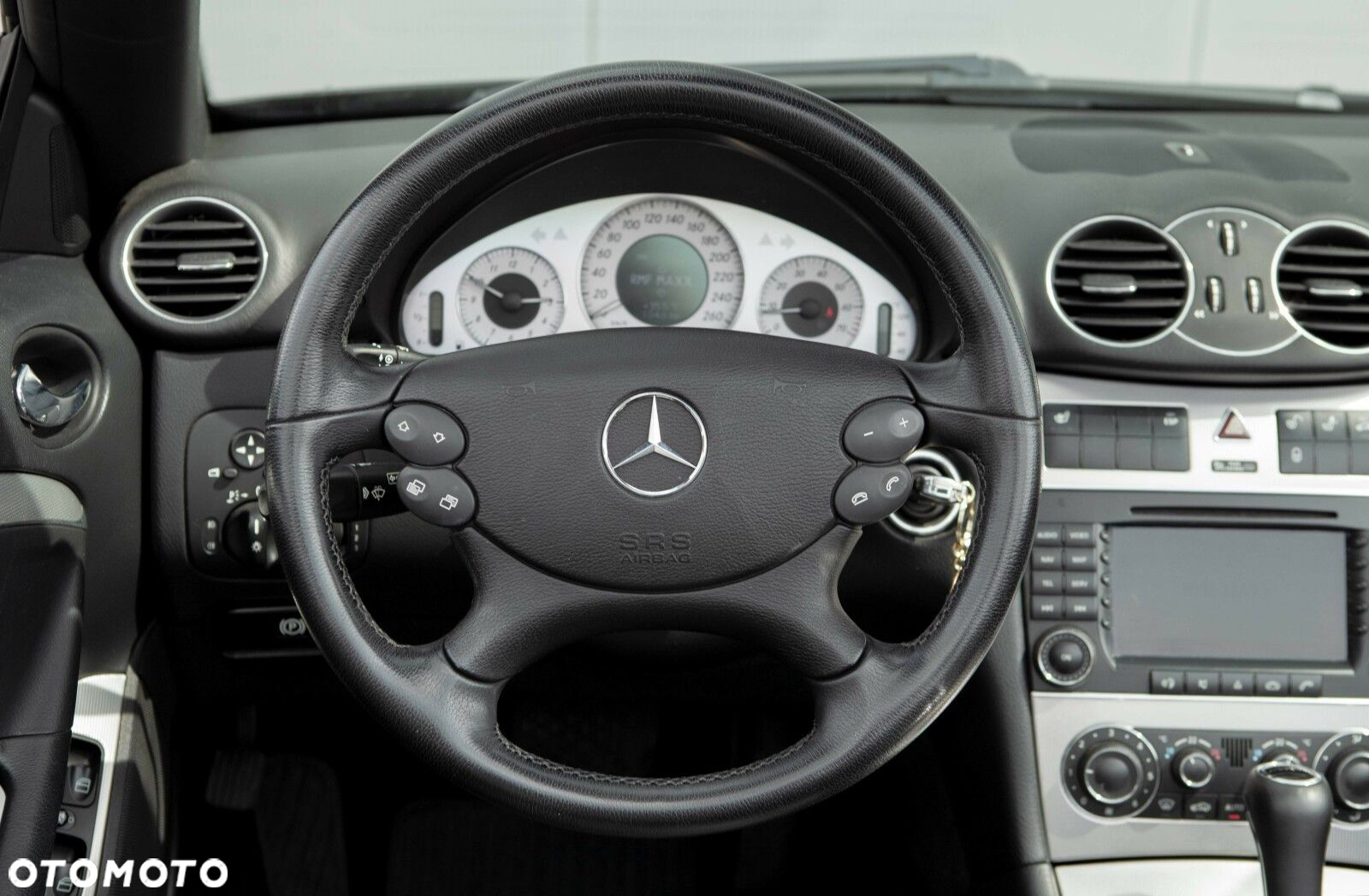 Mercedes-Benz CLK - 20