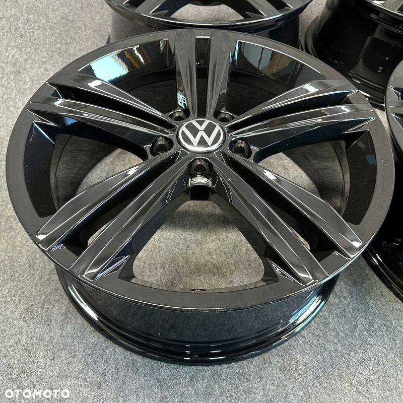 KOMPLET FELG VW T-ROC 2G 2GA 2GA601025G SEBRING 18” 18 - 6