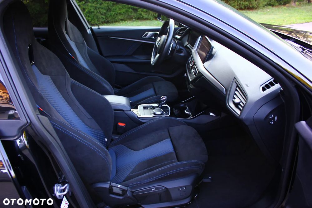 BMW Seria 2 218d M Sport sport - 36
