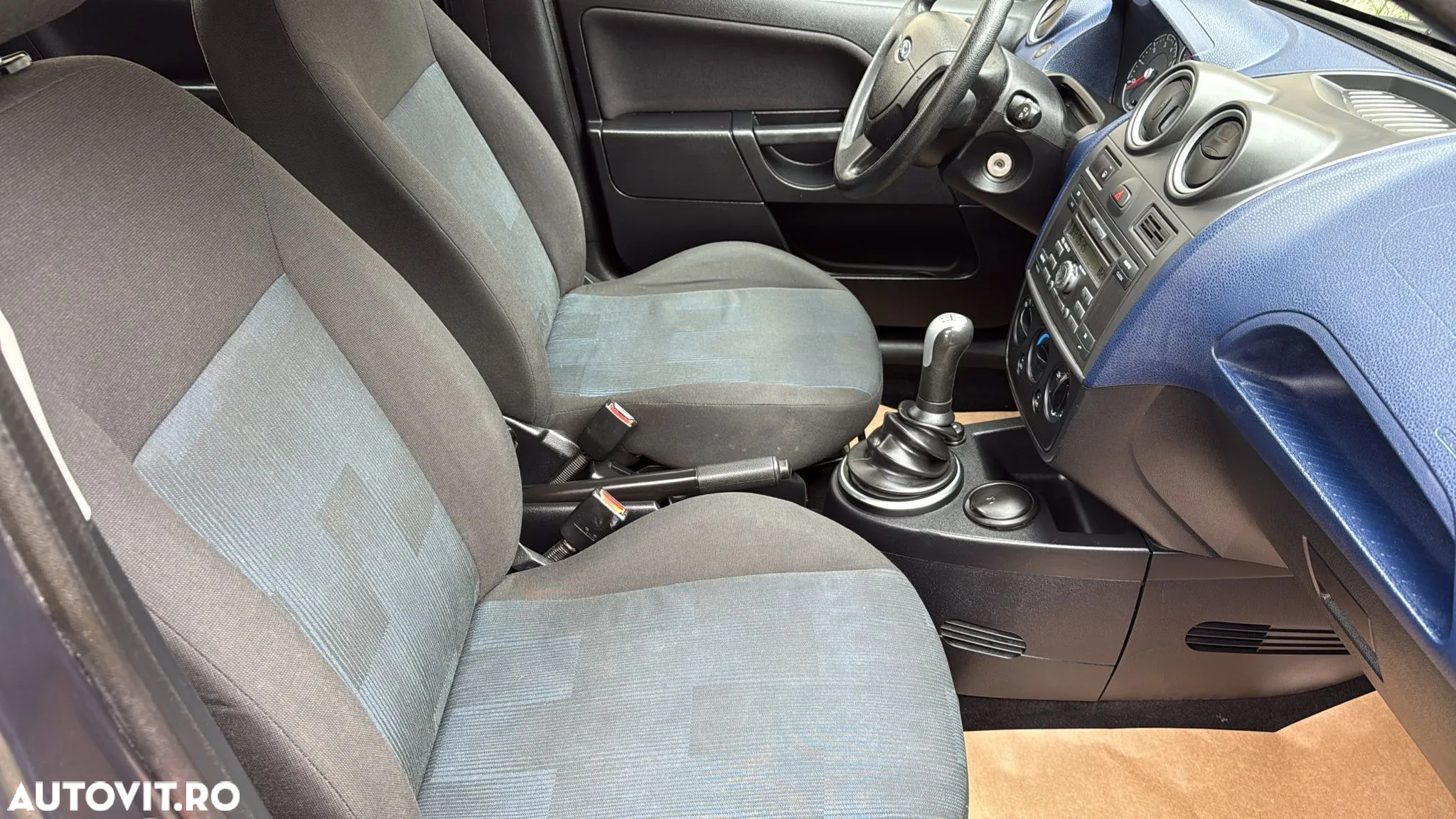 Ford Fiesta - 7