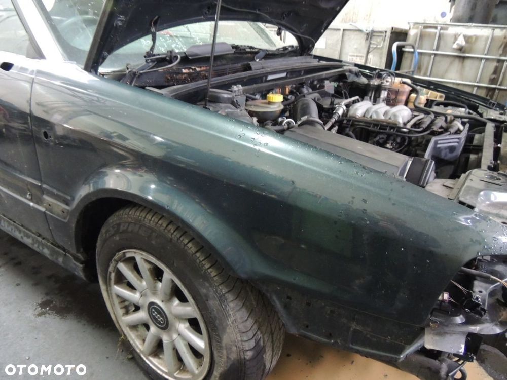 Ćwiartka nadwozia prawy przód AUDI 80 B4 Cabrio - 1