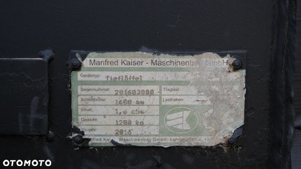 łyżka do koparki 1.8m3 sworznie fi 90mm - 9