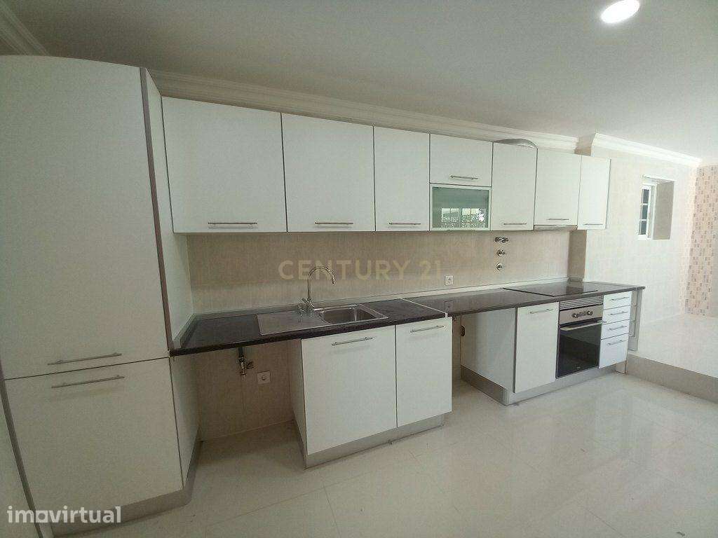Moradia T3+T3 Parede - Grande imagem: 5/36