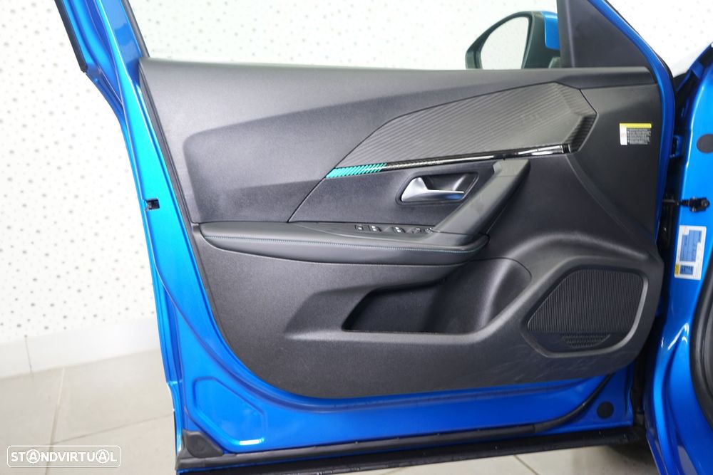 Peugeot e-2008 50 kWh Allure - 21