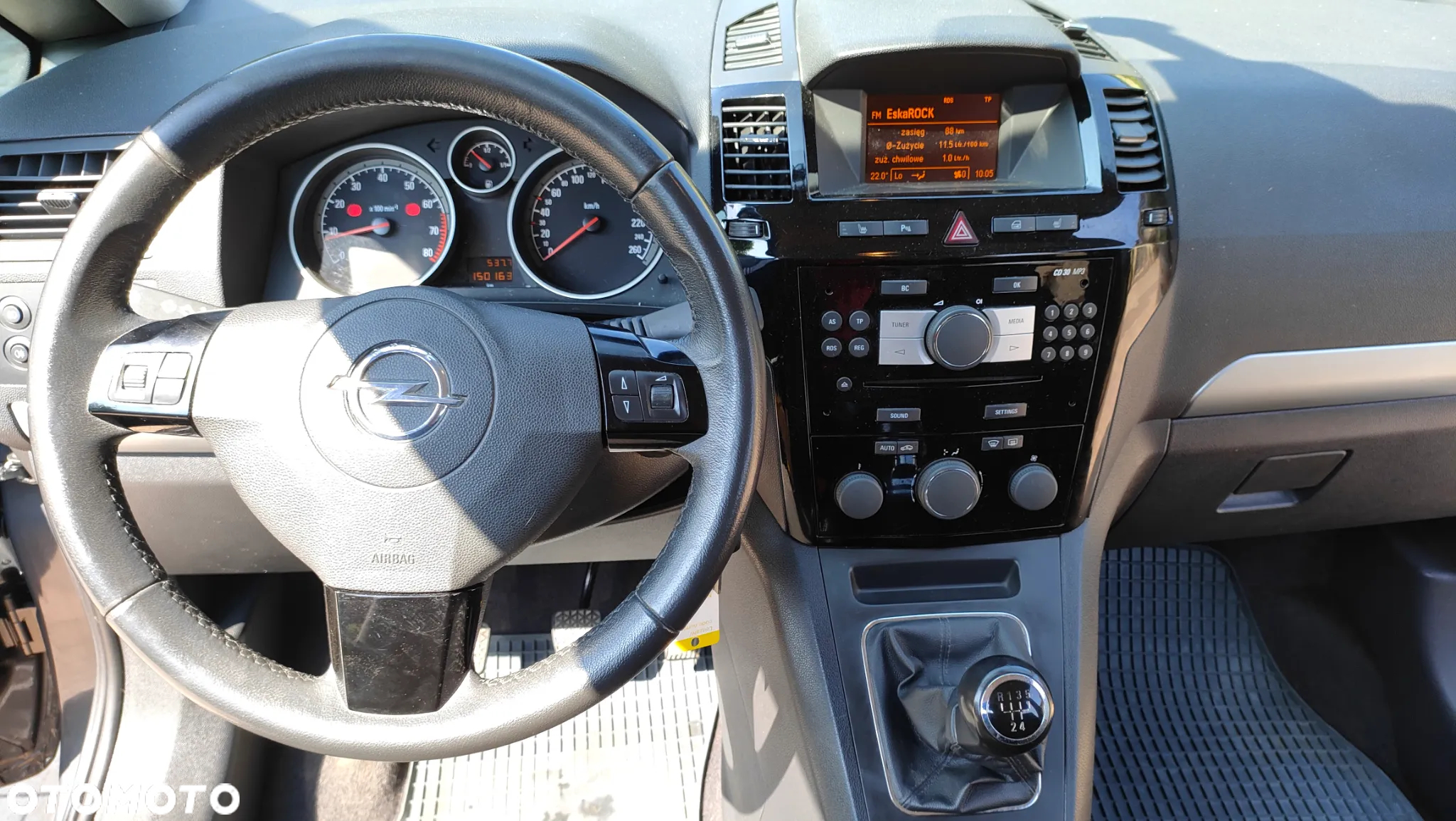 Opel Zafira 1.8 Cosmo - 9