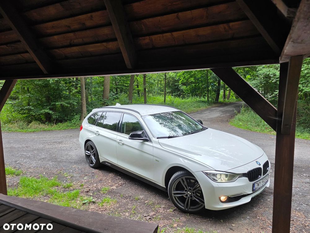 BMW Seria 3 320d Touring Luxury Line - 15