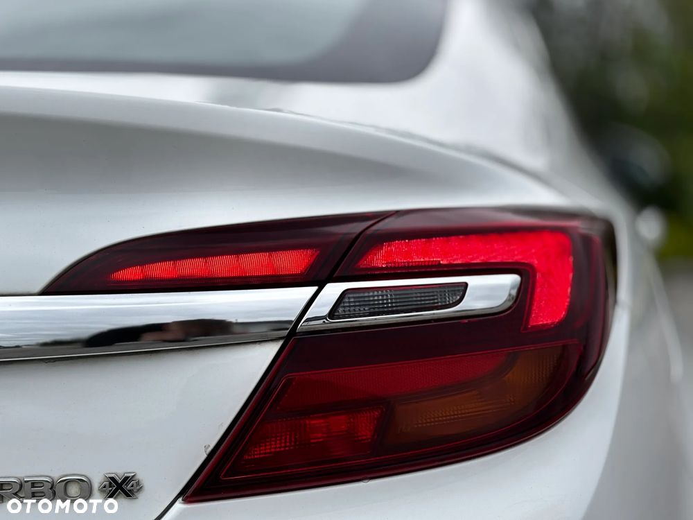 Opel Insignia - 11
