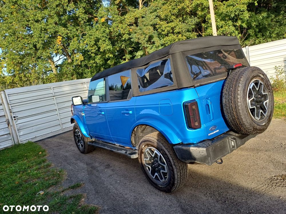 Ford Bronco - 3