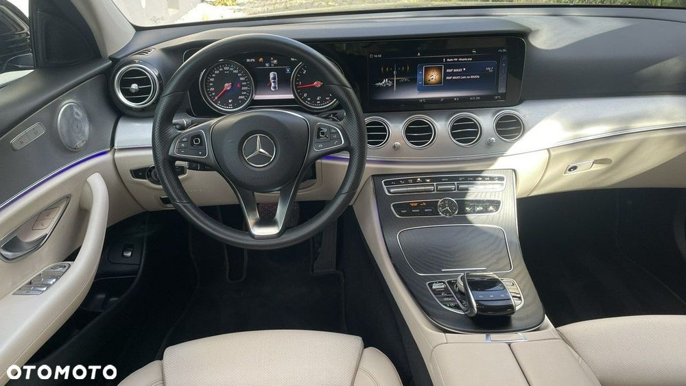 Mercedes-Benz Klasa E - 25