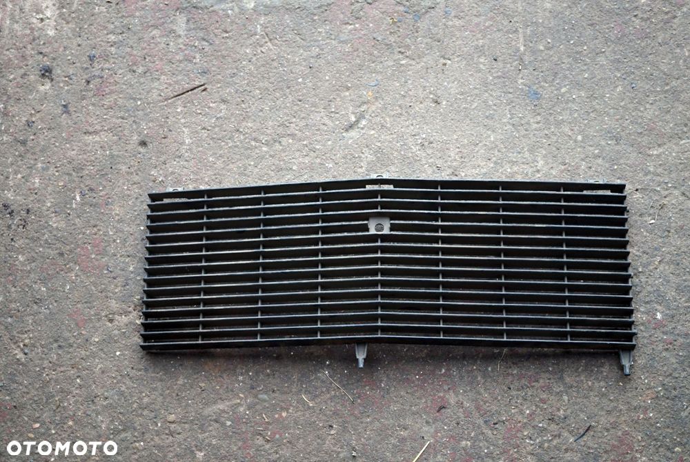 GRILL PRZEDNI ATRAPA CHŁODNICY 125P MR83   FSO 1983-1991 - 1
