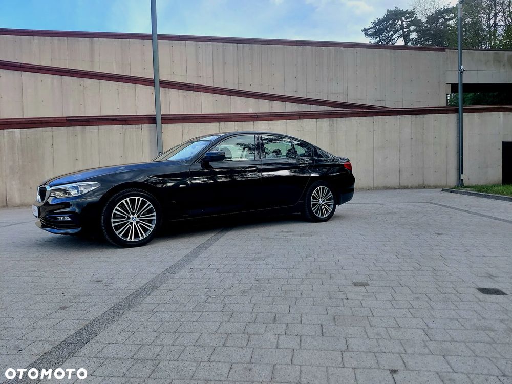 BMW Seria 5 525d Sport Line - 7