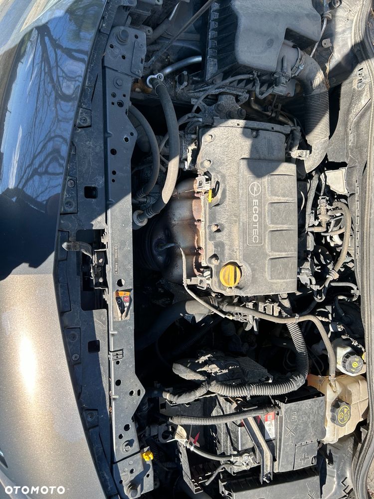 Opel Astra 1.4 Enjoy - 10