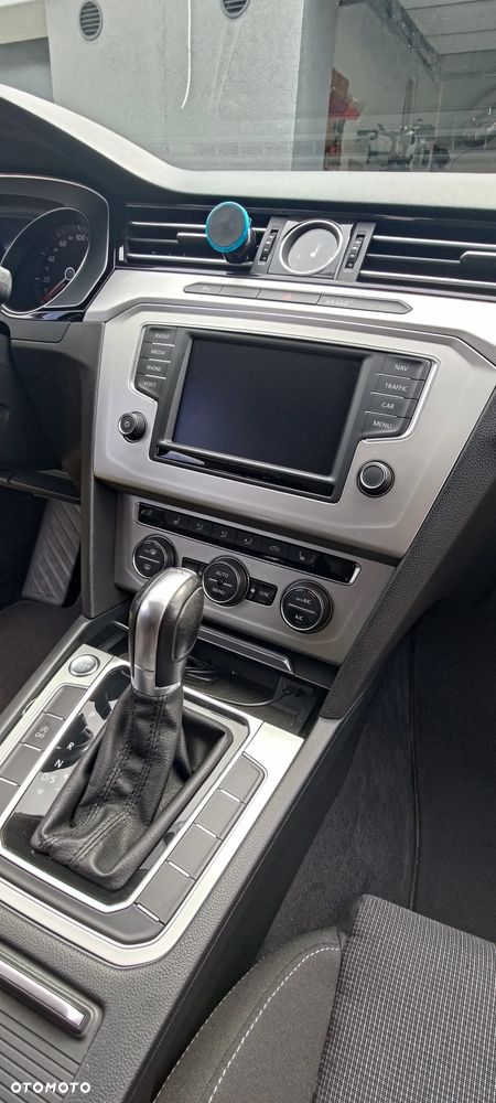 Volkswagen Passat 2.0 TDI BMT Comfortline DSG - 4
