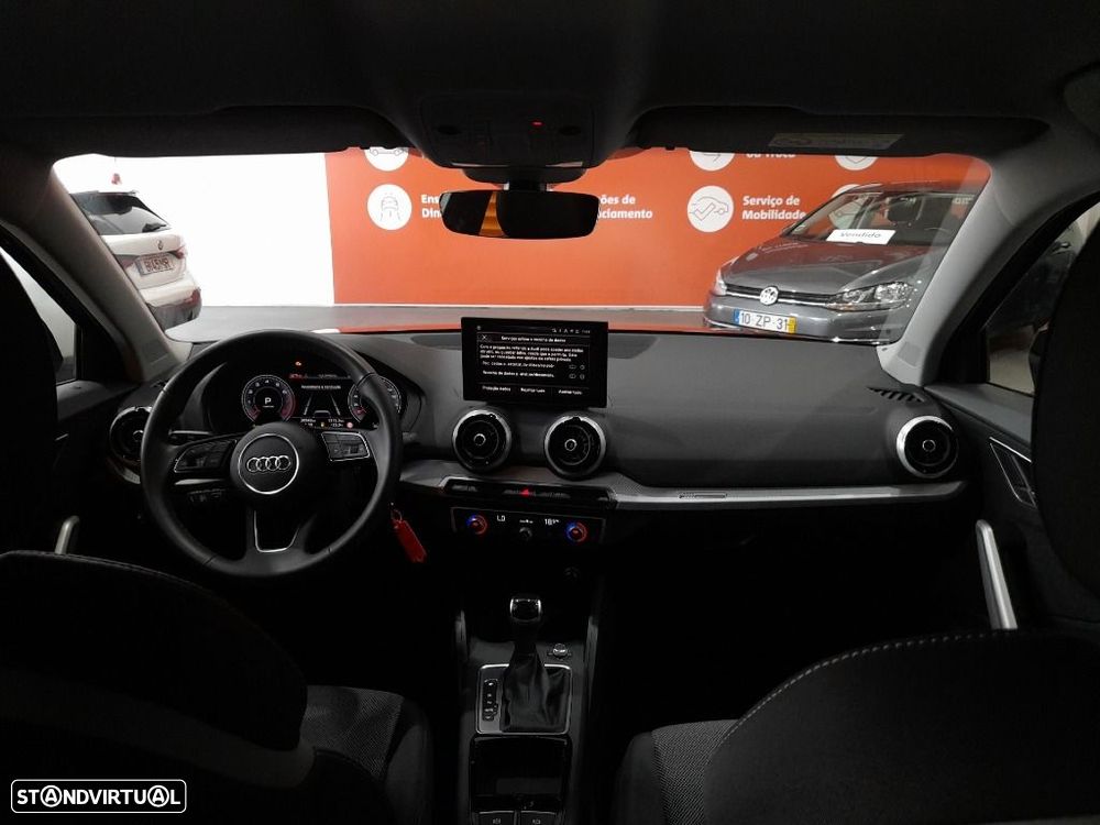 Audi Q2 35 TFSI S line S tronic — fotografia 26