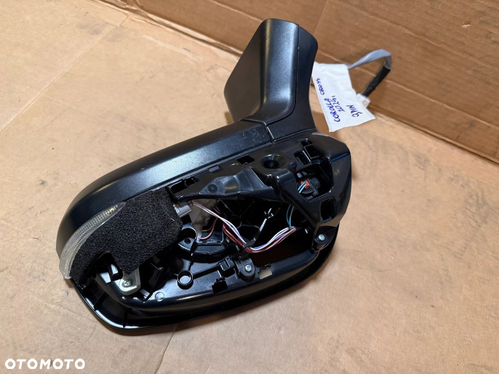 Lusterko lewe Toyota Corolla Cross 9 pin stelaż OE - 2