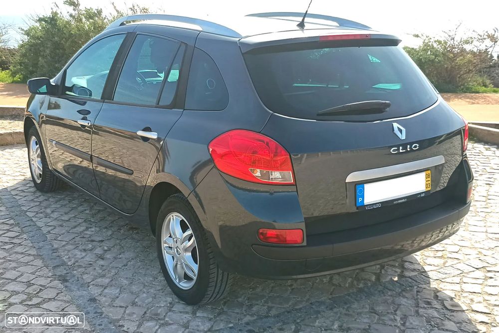 Renault Clio Break 1.2 16V Fairway - 2