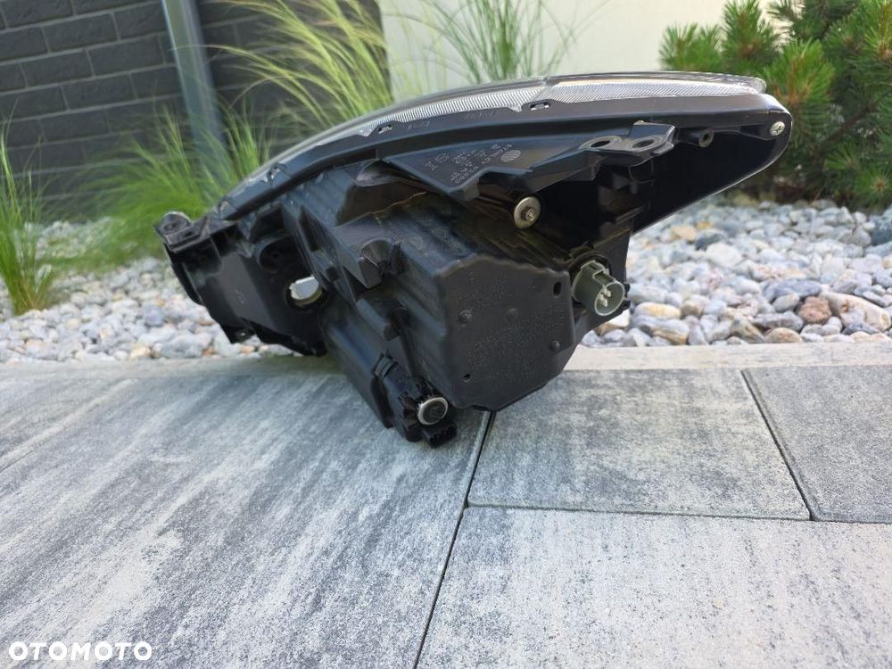 SUZUKI SWIFT MK8 Lampy przód Kompletne Full Led Dynamic W2966 24681 17-23 - 12