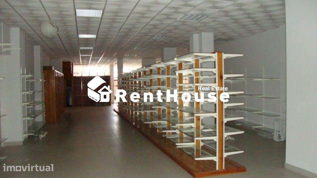 Arrendamento Espaço Comercial na Rua Rancho das Cantarinhas, Nº70 - Grande imagem: 4/5