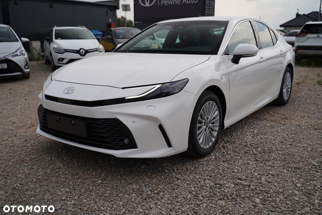 Toyota Camry - 7
