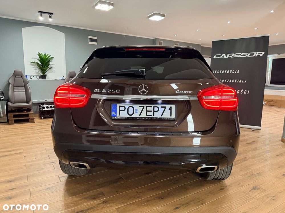 Mercedes-Benz GLA 250 4Matic 7G-DCT Activity Edition - 25