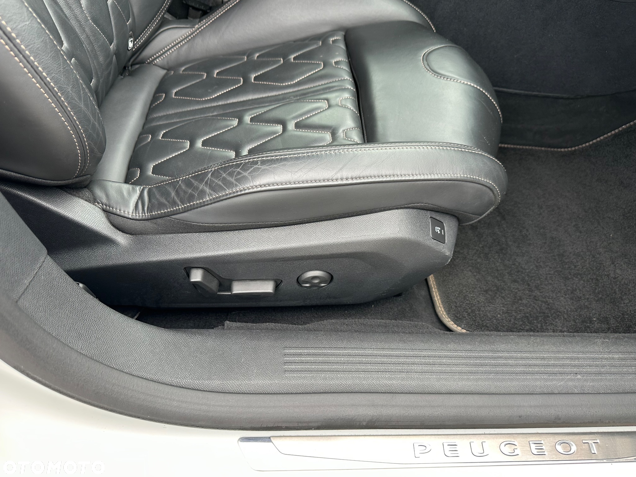Peugeot 508 1.6 PureTech GT Pack S&S EAT8 - 17