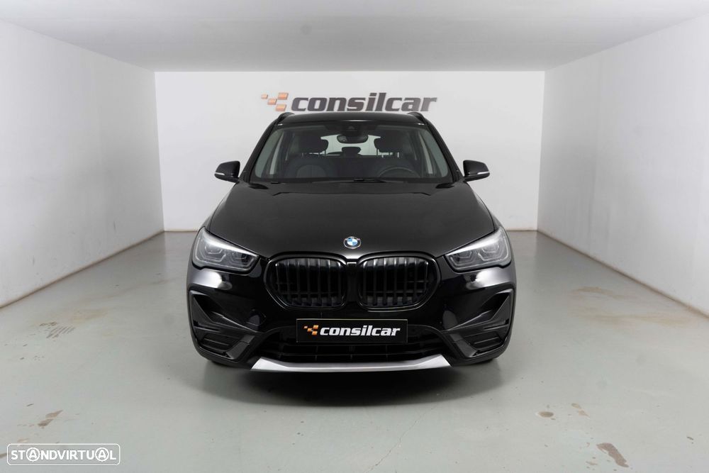 BMW X1 25 e xDrive Corporate Edition - 3