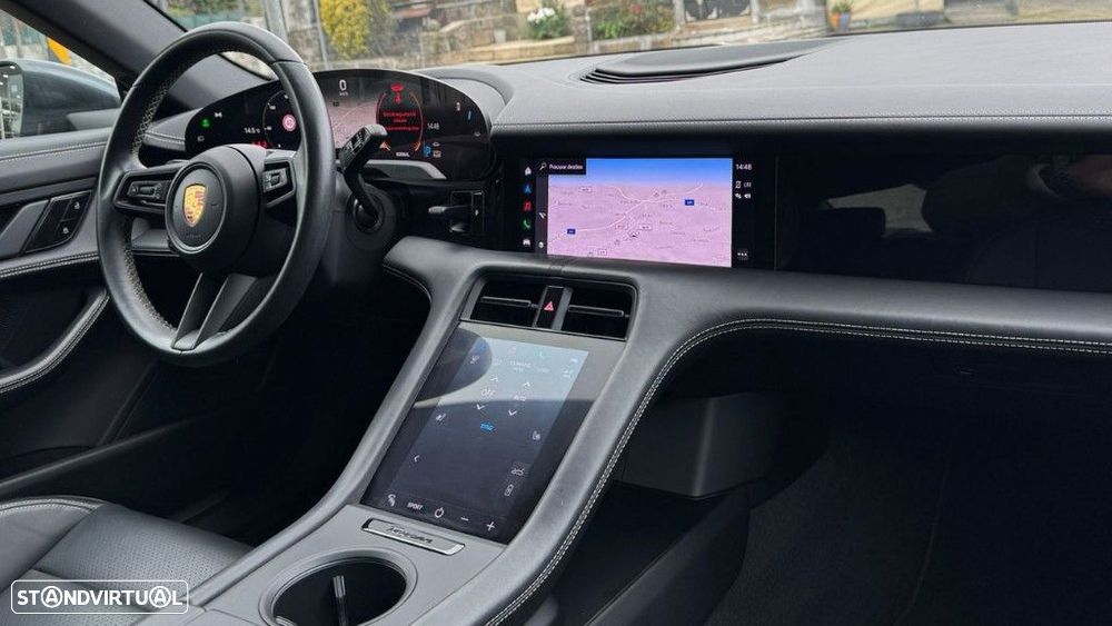 Porsche Taycan 4S - 15