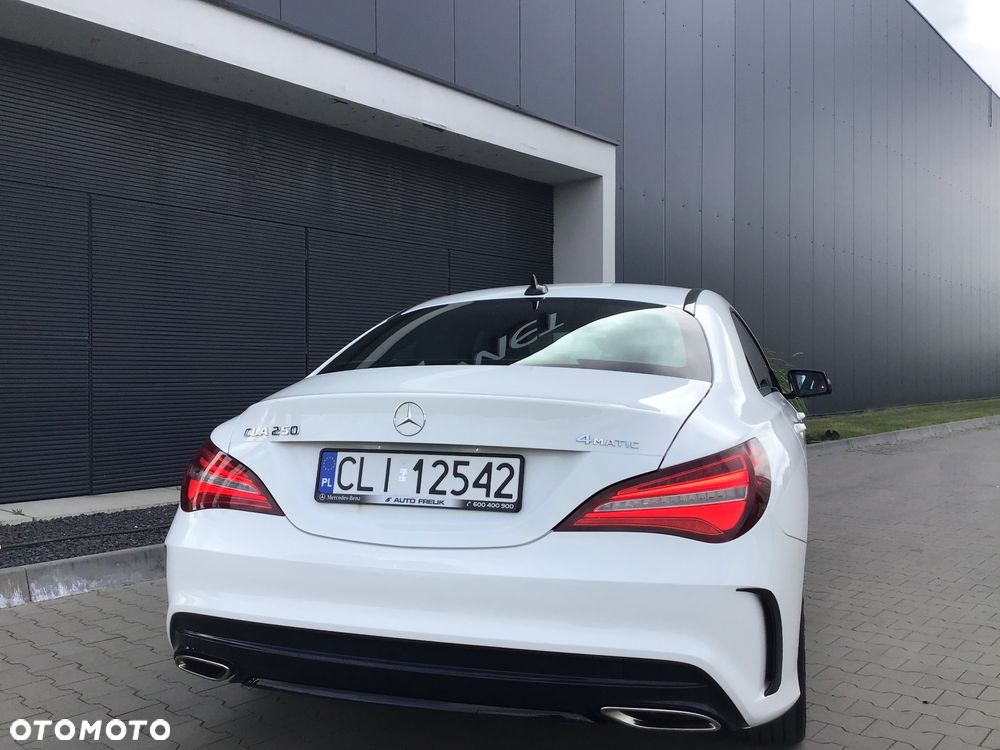 Mercedes-Benz CLA 250 4Matic 7G-DCT AMG Line - 6