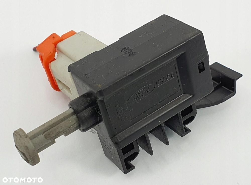 CZUJNIK STOPU FORD FOCUS MK2 2.0 16V - 6