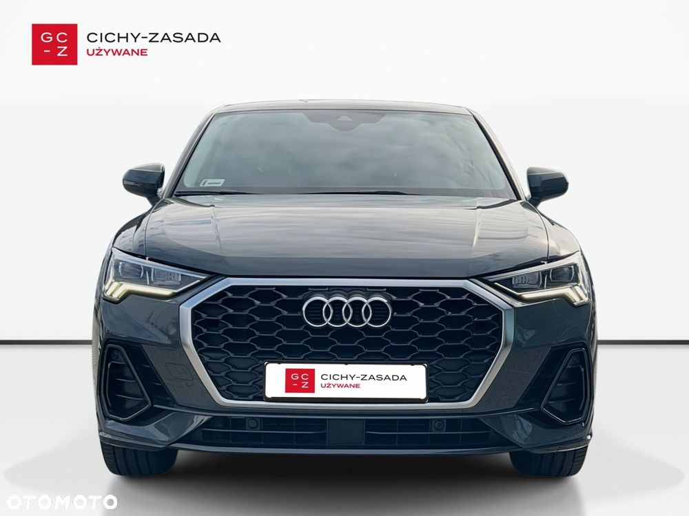 Audi Q3 Sportback - 8
