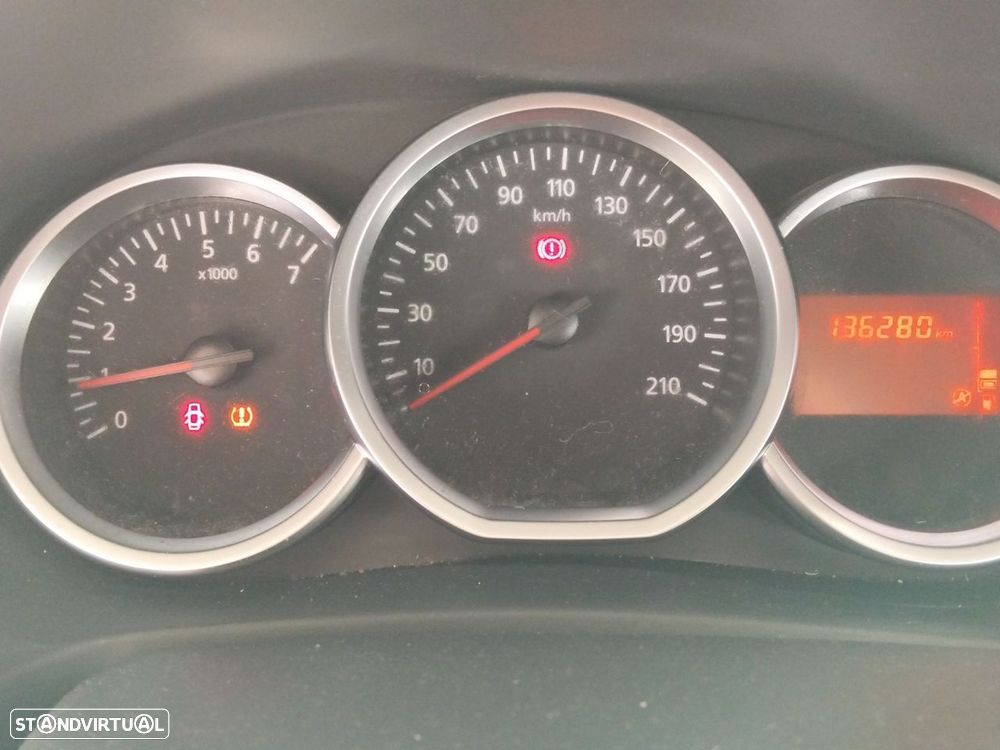 Dacia Sandero - 10
