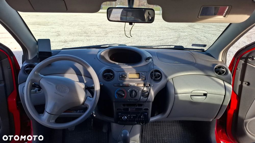 Toyota Yaris 1.0 Base - 3