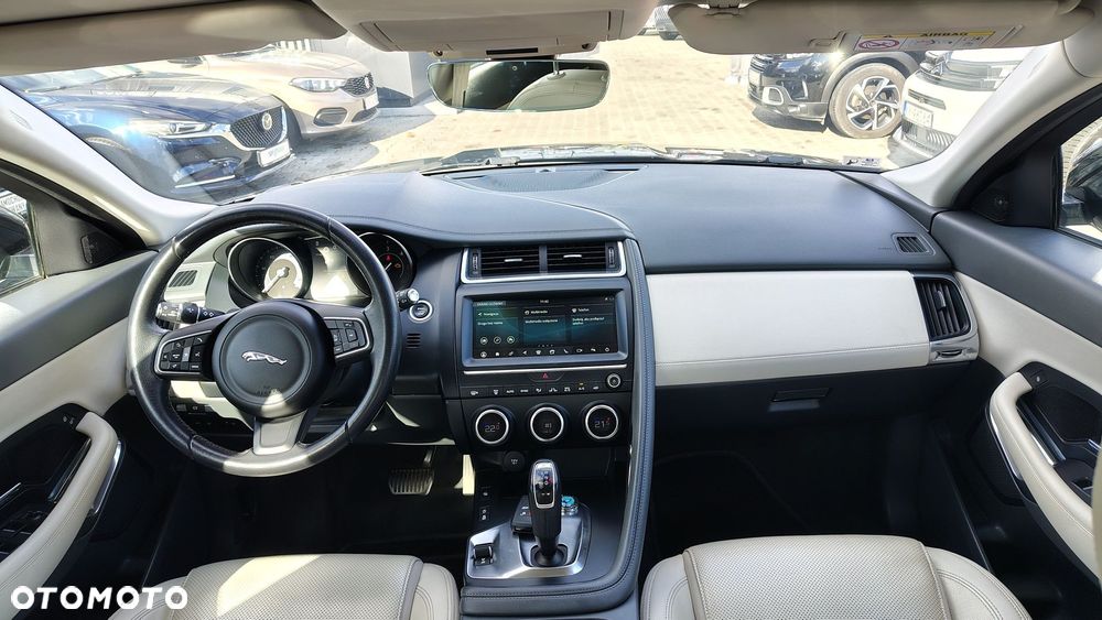 Jaguar E-Pace 2.0 i4D AWD - 11