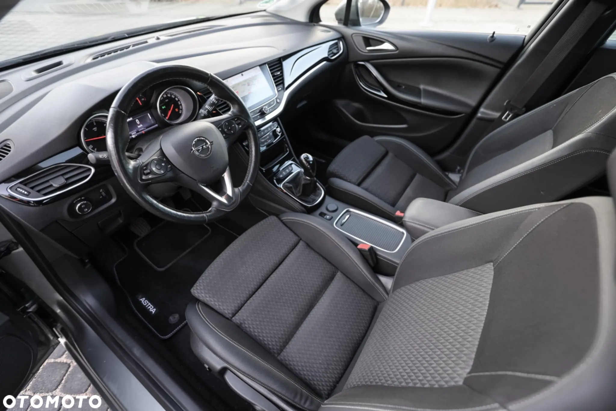 Opel Astra 1.6 D (CDTI) Start/Stop Sports Tourer Business - 19