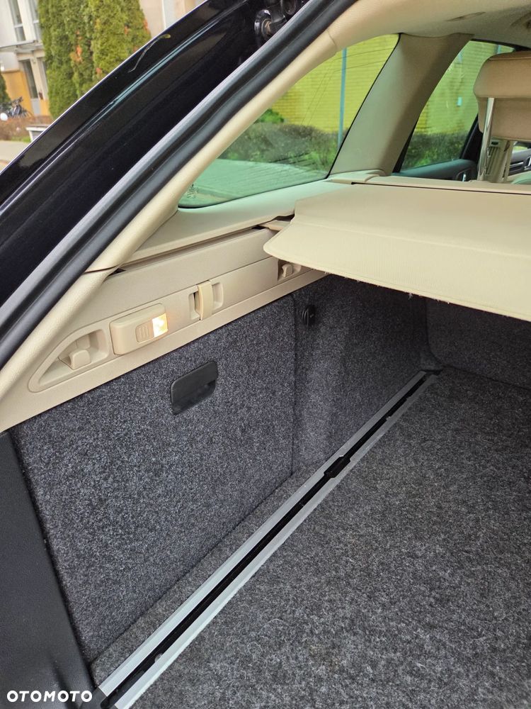 Skoda Superb 2.0 TDI 4x4 L&K DSG - 18