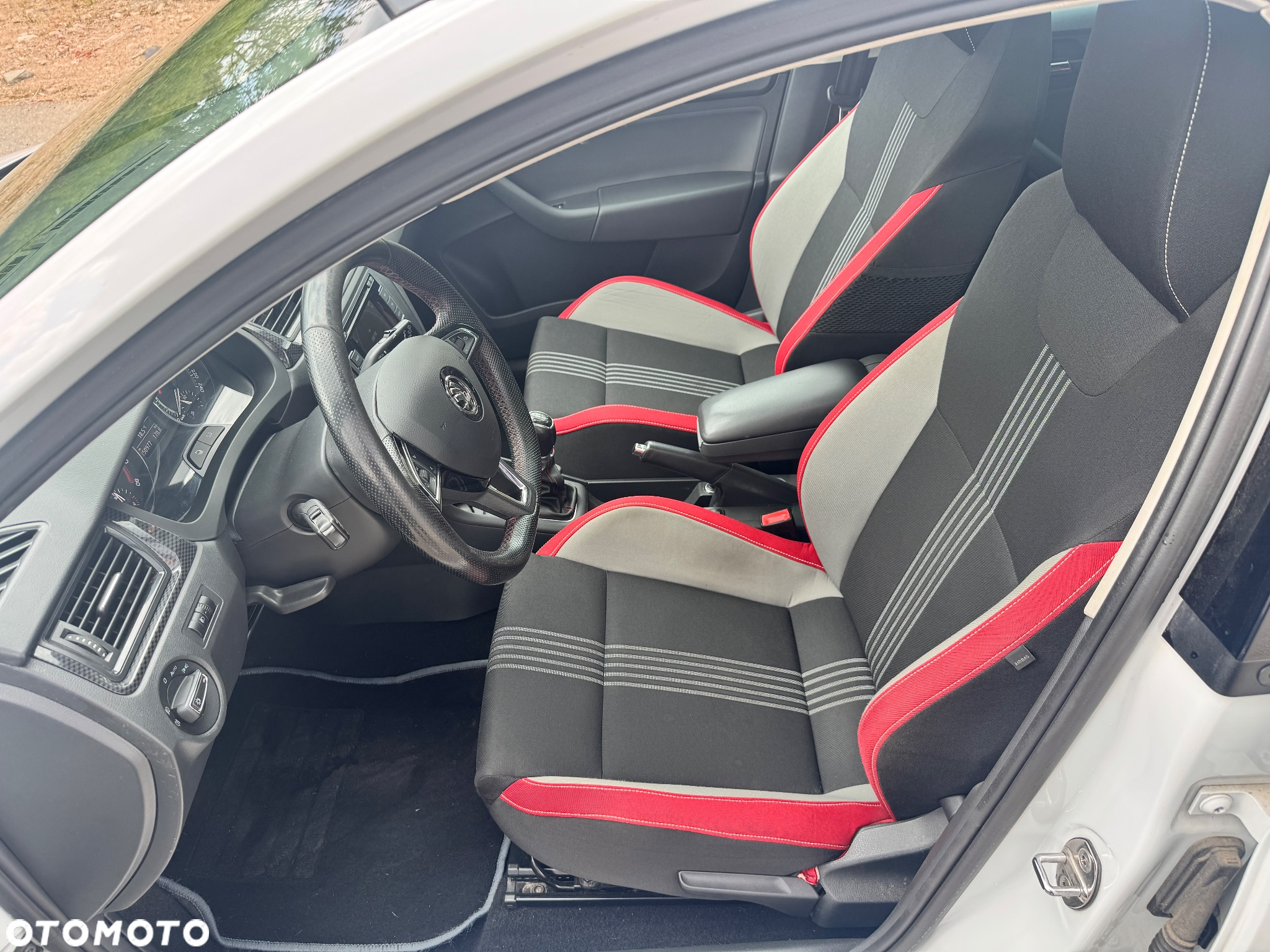 Skoda RAPID Spb 1.2 TSI Monte Carlo - 7