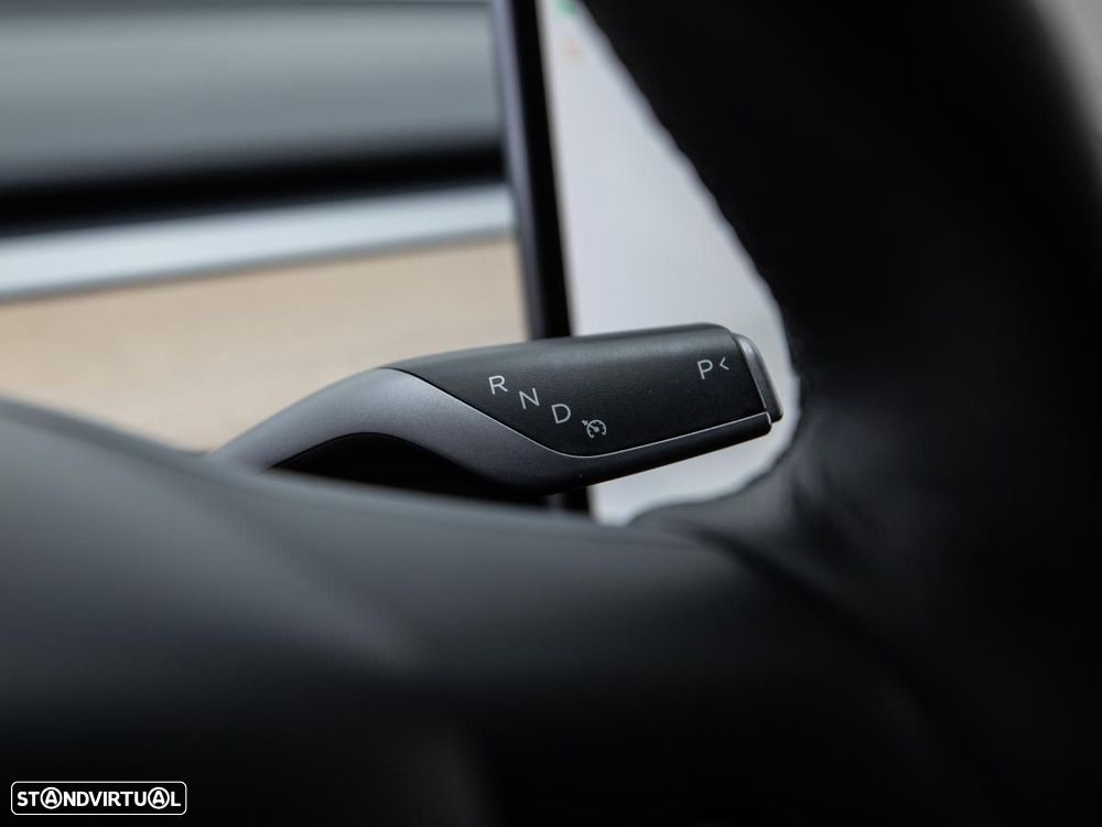 Tesla Model Y Long Range Tração Traseira - 21