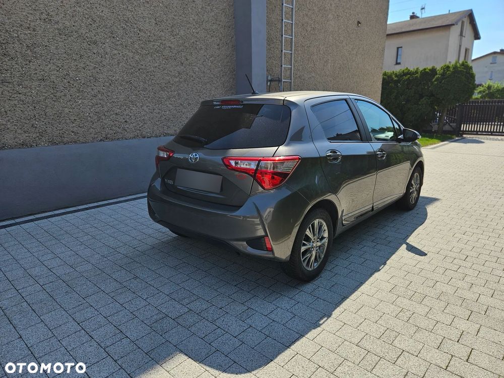 Toyota Yaris 1.5 Premium - 2