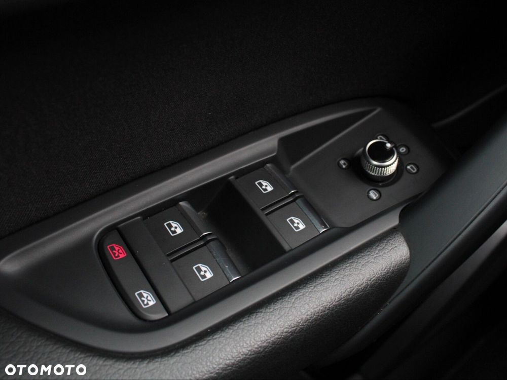 Audi Q5 Sportback - 32