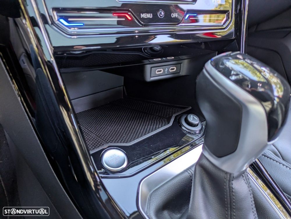 VW T-Roc 2.0 TDI R-Line DSG - 37