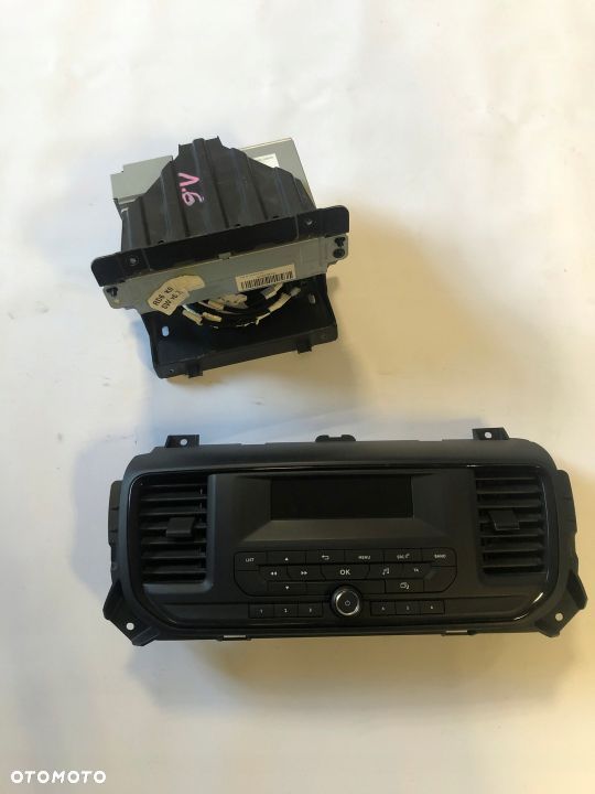 Radio Citroen Jumpy Opel Vivaro Expert Proace