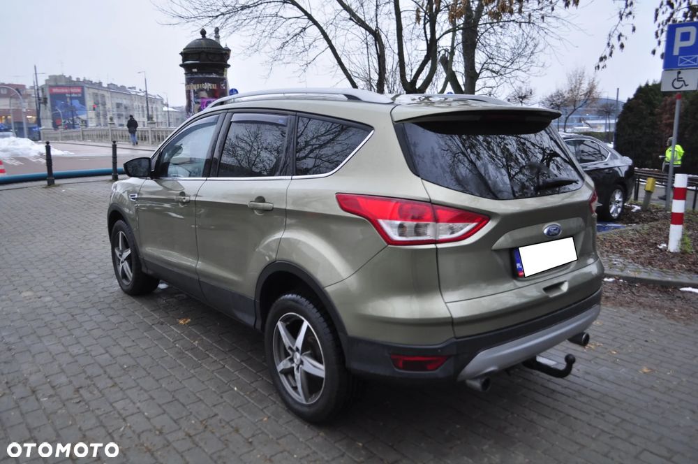 Ford Kuga 1.6 EcoBoost 4x4 Titanium - 3