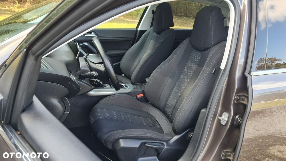 Peugeot 308 - 7