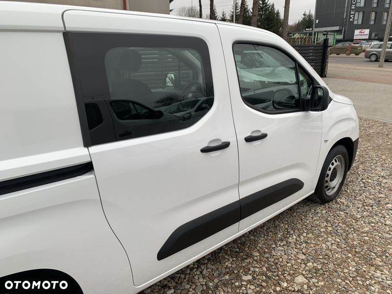 Toyota PROACE CITY BRYGADÓWKA L2H1, VAN 5 osobowy, Homologacja cięż. N1, Duża ład-772kg Koła-16 Skrzynia biegów 6stop. Ściana dział. składana 2x Boczne drzwi - 24
