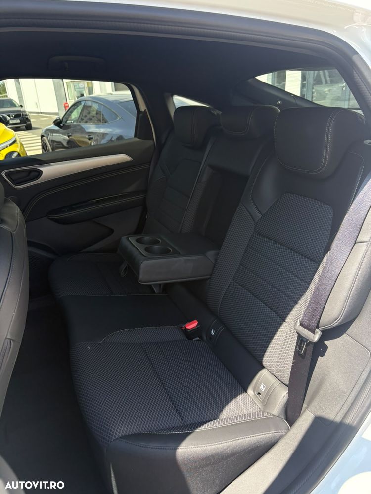 Renault Arkana MHEV 140 EDC Techno - 11