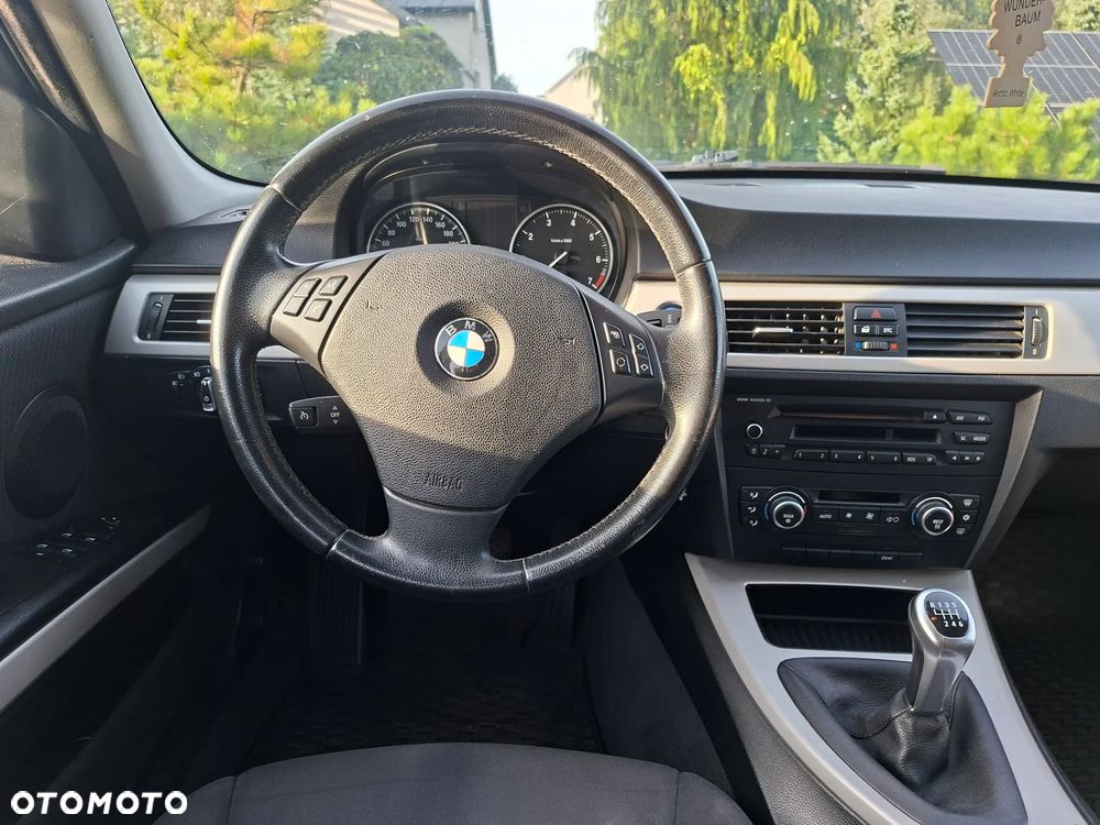 BMW Seria 3 - 11